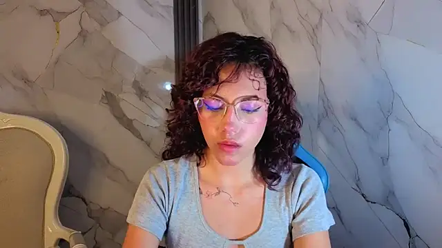 Snapshot of zoe_ch_ chatting on June 4, 2026, 3:11 am zoe ch online show from June 4, 2026, 3:11 am