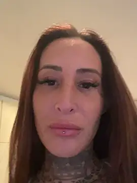 Black sweet Rose online show from January 24, 2025, 11:37 am