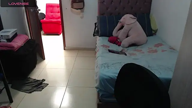 july-feria online show from September 15, 2025, 5:35 pm