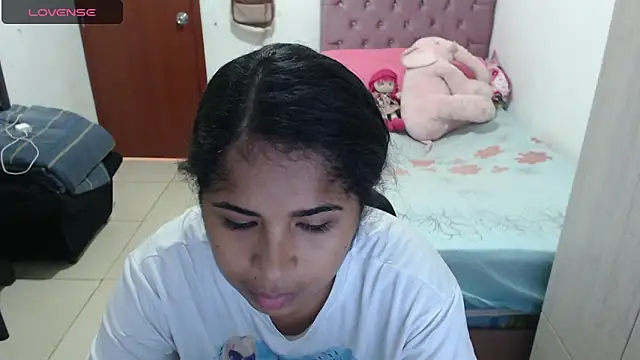 july-feria online show from October 11, 2025, 5:14 pm