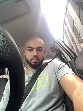 arturguy00 online show from March 24, 2026, 3:01 pm