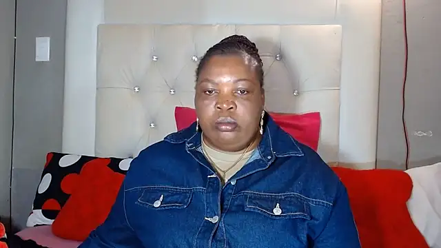 omalicha98 online show from June 13, 2026, 7:06 am