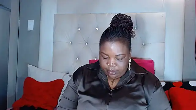 omalicha98 online show from June 12, 2026, 7:39 am