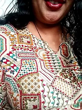 Snapshot of Haseena_Baby chatting on January 8, 2026, 7:58 am Haseena Baby online show from January 8, 2026, 7:58 am