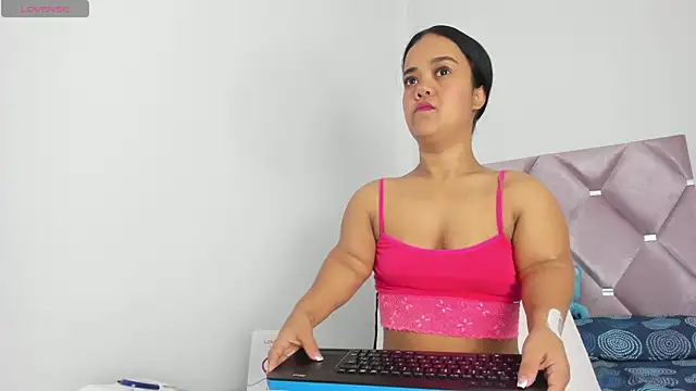 AnieRey online show from February 26, 2026, 11:54 am