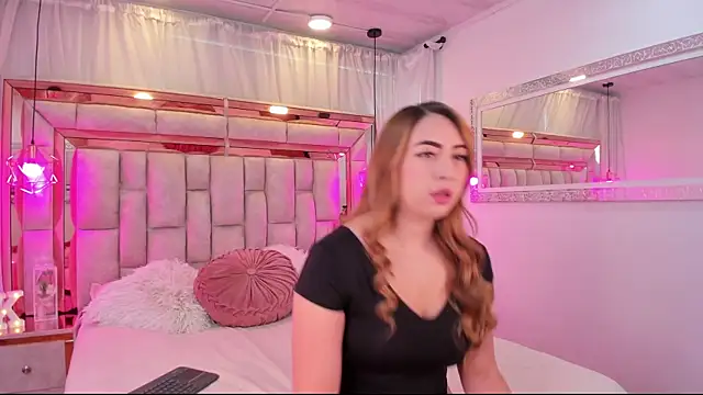 Katalina Evans online show from September 19, 2025, 11:58 am