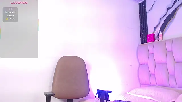 esmeralda-bk online show from March 9, 2026, 9:40 pm