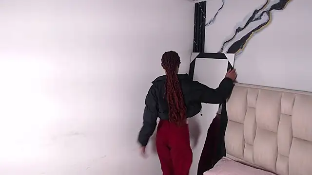 esmeralda-bk online show from February 19, 2026, 9:12 pm