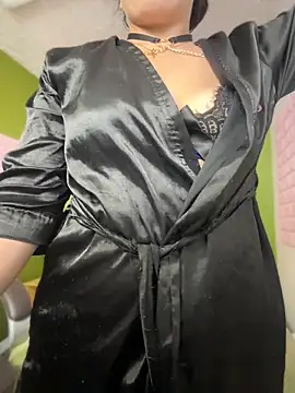 Snapshot of zahra_Jalid chatting on June 3, 2026, 10:03 pm zahra Jalid online show from June 3, 2026, 10:03 pm