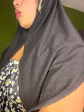 Snapshot of zahra_Jalid chatting on June 23, 2026, 7:12 pm zahra Jalid online show from June 23, 2026, 7:12 pm