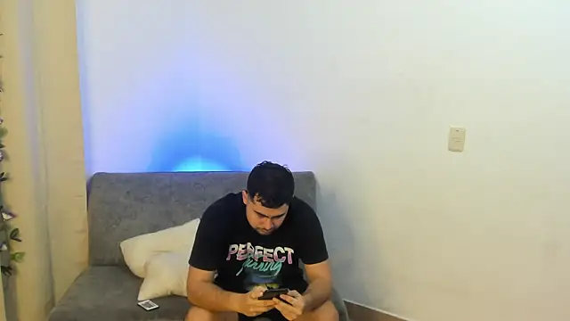 blueroom party online show from February 10, 2025, 12:29 pm