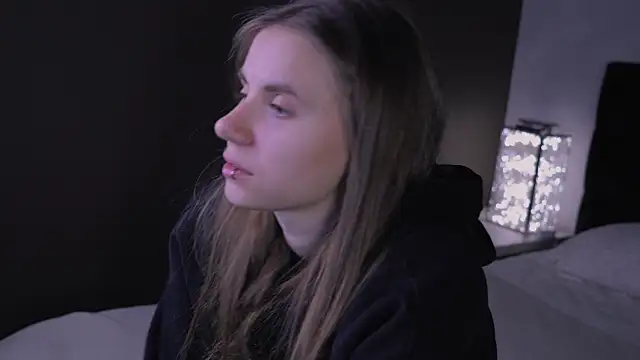 Bella Alita online show from October 11, 2025, 8:32 pm