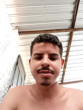 Frdrereeee online show from December 2, 2025, 7:37 pm