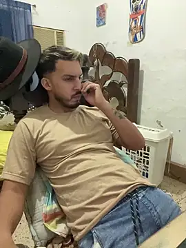 alejo5288 online show from March 12, 2026, 1:44 am