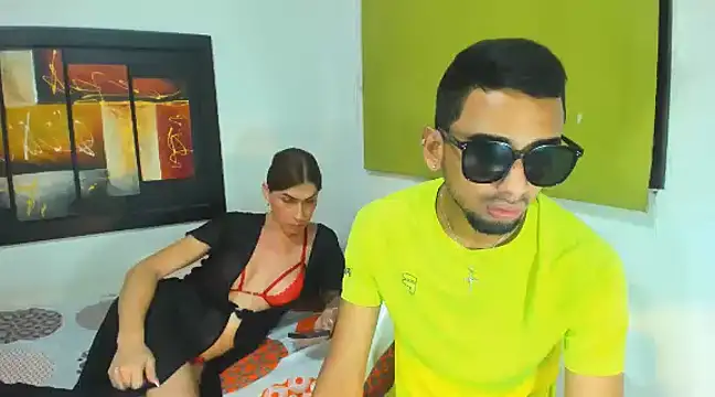 sweethoneytsx online show from March 14, 2025, 5:38 am