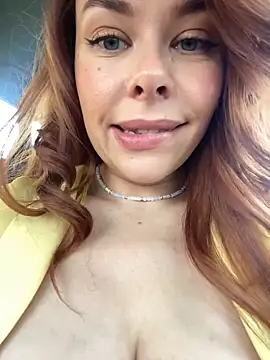 Snapshot of Kelley_Allie chatting on November 26, 2025, 8:25 am Kelley Allie online show from November 26, 2025, 8:25 am