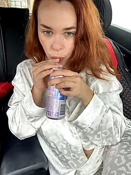 Snapshot of Kelley_Allie chatting on October 4, 2025, 10:06 am Kelley Allie online show from October 4, 2025, 10:06 am