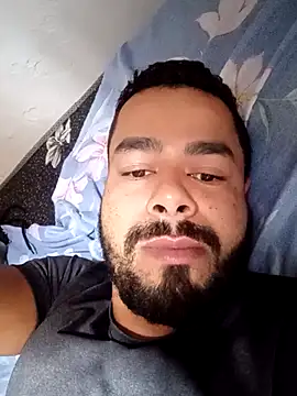 Snapshot of Moreno331391 chatting on October 17, 2025, 3:58 pm Moreno331391 online show from October 17, 2025, 3:58 pm