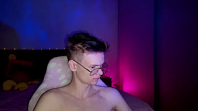 Snapshot of Wild_boar1 chatting on February 19, 2025, 12:55 pm Wild boar1 online show from February 19, 2025, 12:55 pm