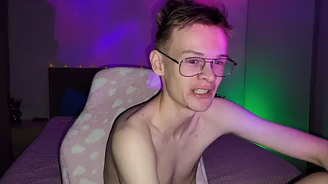 Snapshot of Wild_boar1 chatting on February 20, 2025, 9:42 pm Wild boar1 online show from February 20, 2025, 9:42 pm