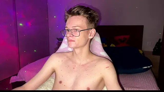 Snapshot of Wild_boar1 chatting on March 19, 2025, 3:19 pm Wild boar1 online show from March 19, 2025, 3:19 pm