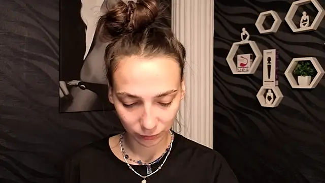 annabishop online show from October 5, 2025, 1:18 am