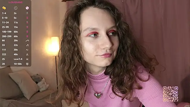 Leya Curly online show from February 15, 2026, 2:27 pm