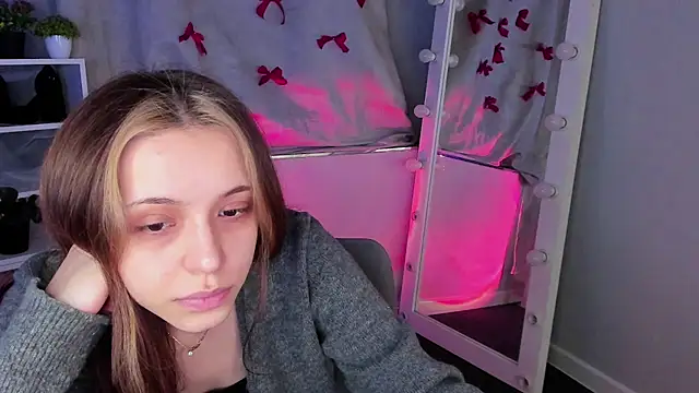 Snapshot of Sahara_Shields chatting on March 18, 2025, 10:17 am Sahara Shields online show from March 18, 2025, 10:17 am