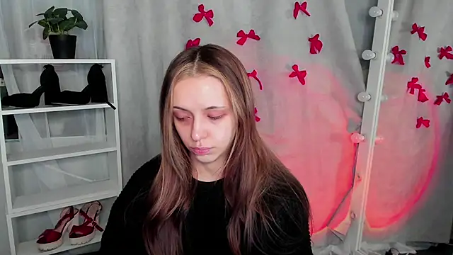 Snapshot of Sahara_Shields chatting on February 18, 2025, 10:16 am Sahara Shields online show from February 18, 2025, 10:16 am