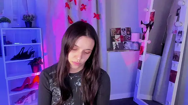 Snapshot of Sahara_Shields chatting on September 14, 2025, 10:37 am Sahara Shields online show from September 14, 2025, 10:37 am