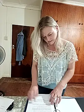 Vintasia online show from February 2, 2026, 7:46 pm