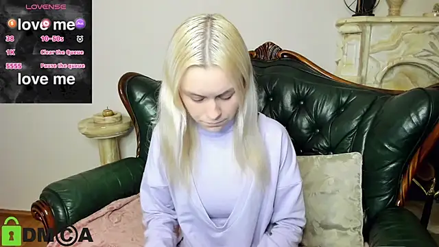 Snapshot of HillEva chatting on February 7, 2026, 2:36 pm HillEva online show from February 7, 2026, 2:36 pm