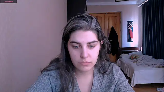  Roselina  online show from March 4, 2025, 7:30 am