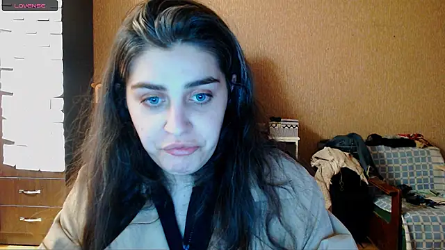  Roselina  online show from April 8, 2026, 3:57 pm