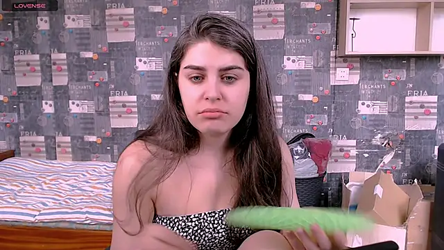  Roselina  online show from September 12, 2025, 12:49 pm