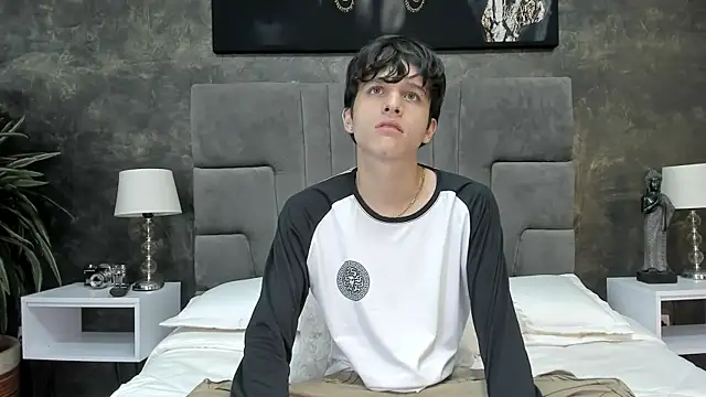 bruce hans online show from October 11, 2025, 11:44 am