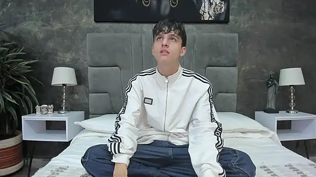 bruce hans online show from November 2, 2025, 11:48 am