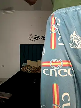 Snapshot of Keyler_True18 chatting on October 5, 2025, 10:50 am Keyler True18 online show from October 5, 2025, 10:50 am