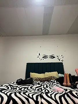 Keyler True18 online show from February 9, 2026, 1:03 am