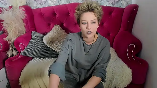 via mayer  online show from March 21, 2025, 2:50 am