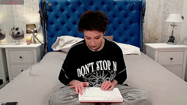 via mayer  online show from March 2, 2026, 9:00 pm