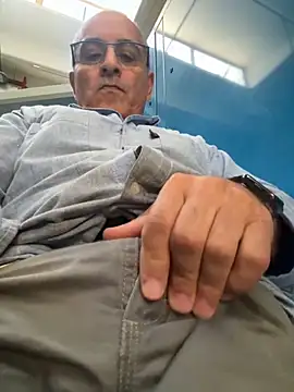 sempreilmio2 online show from September 25, 2025, 10:32 am