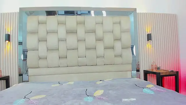 Snapshot of pocahontas_pow chatting on November 5, 2025, 12:08 pm pocahontas pow online show from November 5, 2025, 12:08 pm