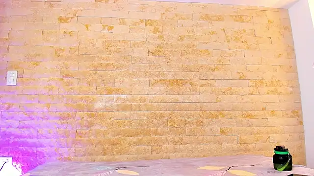 Snapshot of pocahontas_pow chatting on September 23, 2025, 12:01 pm pocahontas pow online show from September 23, 2025, 12:01 pm