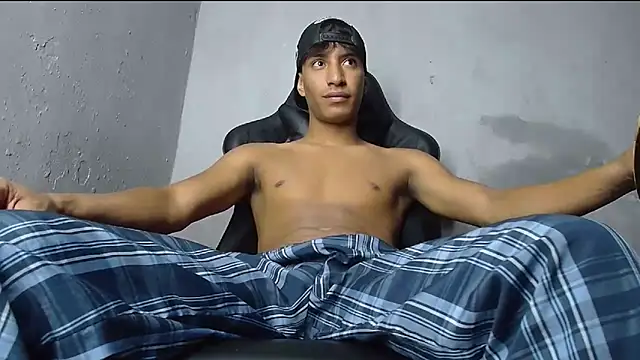 matteo rivas online show from April 16, 2026, 9:39 pm