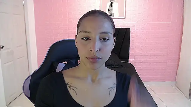 DULCE1609 online show from November 15, 2025, 8:46 pm