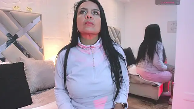 raquell moore online show from October 3, 2025, 12:06 pm