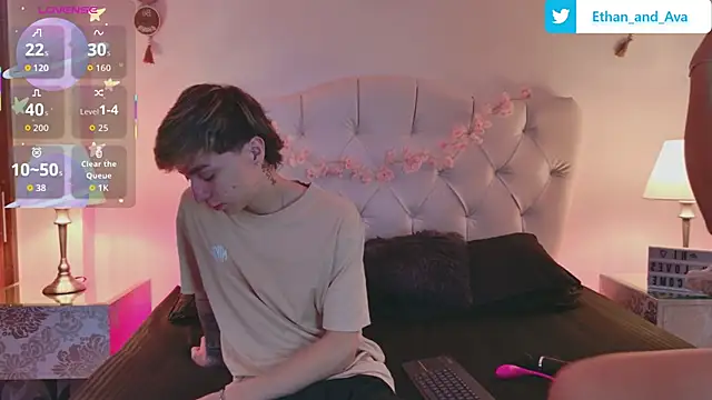 ethan and ava online show from September 30, 2025, 12:55 pm