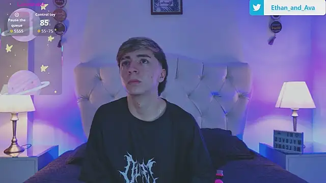 ethan and ava online show from September 16, 2025, 1:34 pm