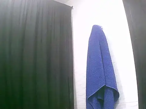 VittoriaTaylor online show from April 10, 2026, 3:02 am